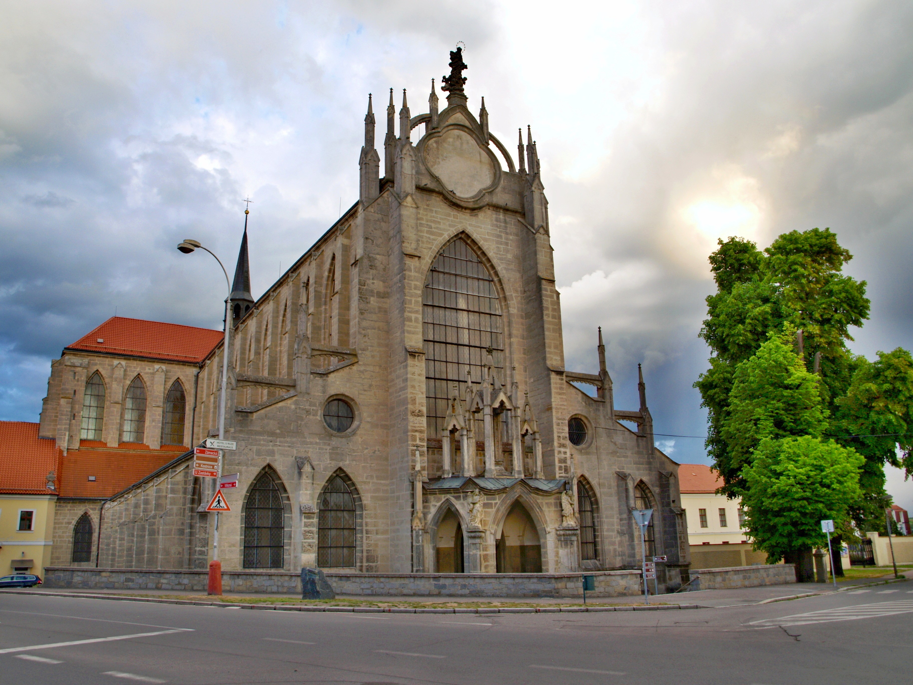 21482-katedrala-nanebevzeti-panny-marie-a-sv-jana-krtitele-cathedral-of-assumption-of-our-lady-and-st-john-the-baptist-1.jpg