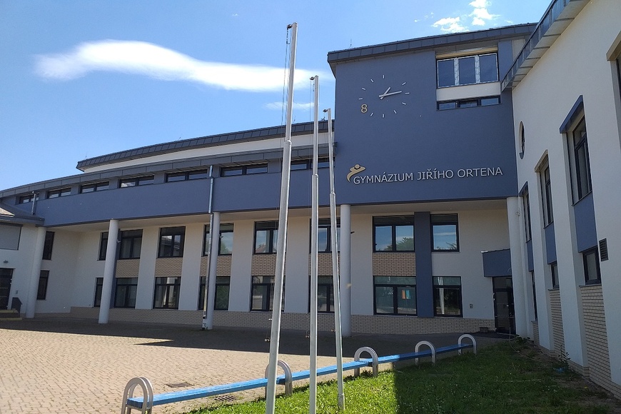 Gymnazium Jiřího Ortena.jpg
