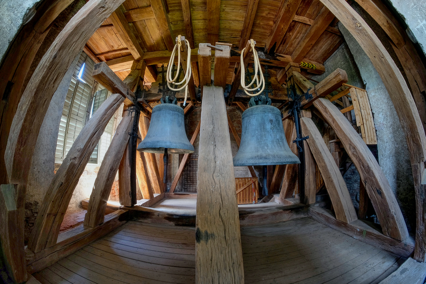 oba zvony.jpg